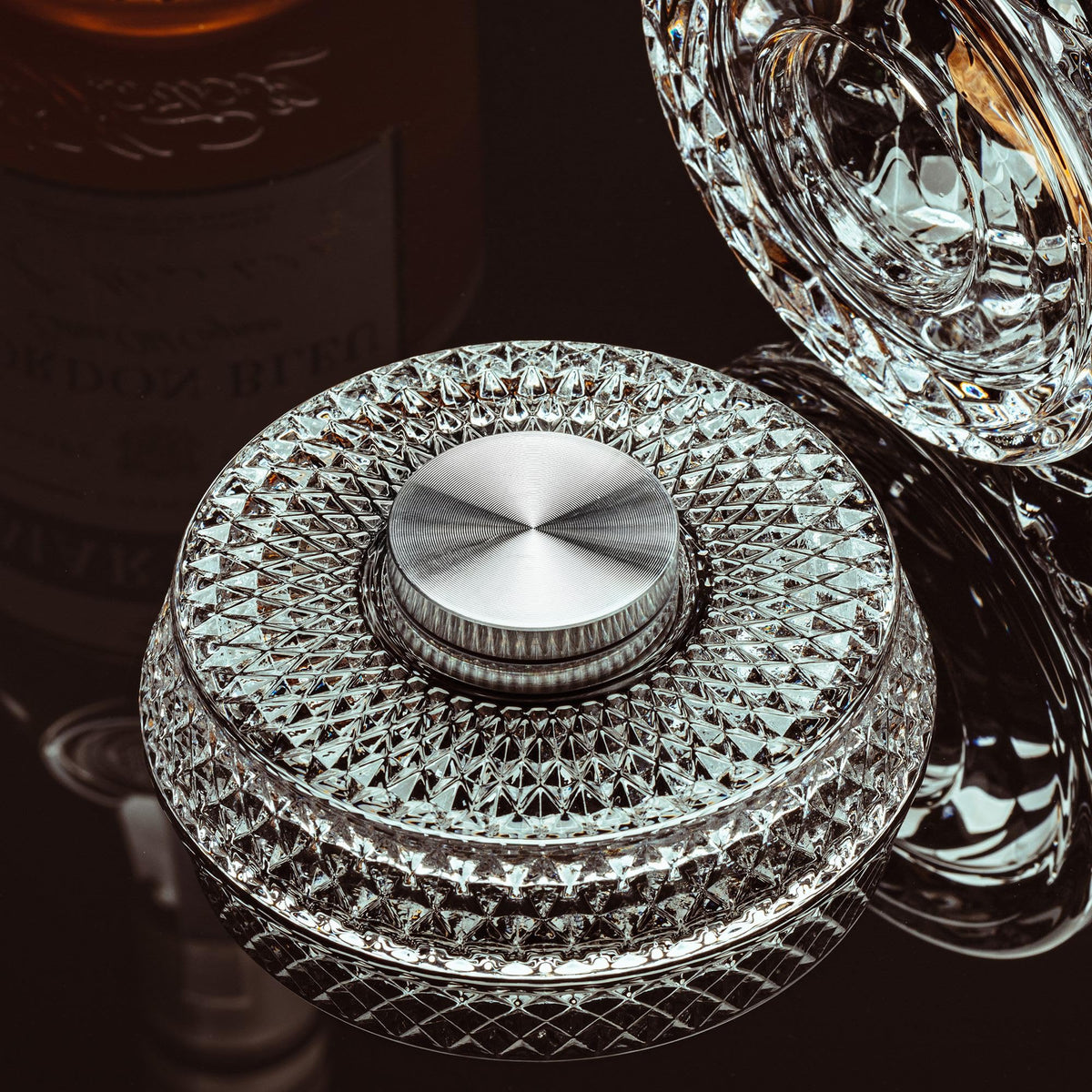 Spinning Whiskey Glasses Set of 4, 9.5 oz with Rotating Bases, Whiskey Gift