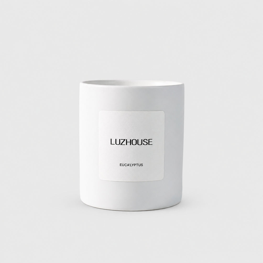 EUCA’LYPTUS Candle on a light gray background